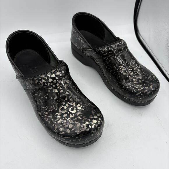 Dansko Clogs Womens US 9.5 EU 40 Black Leather Medical Nurse‎ Black Silver Spots - Picture 1 of 12